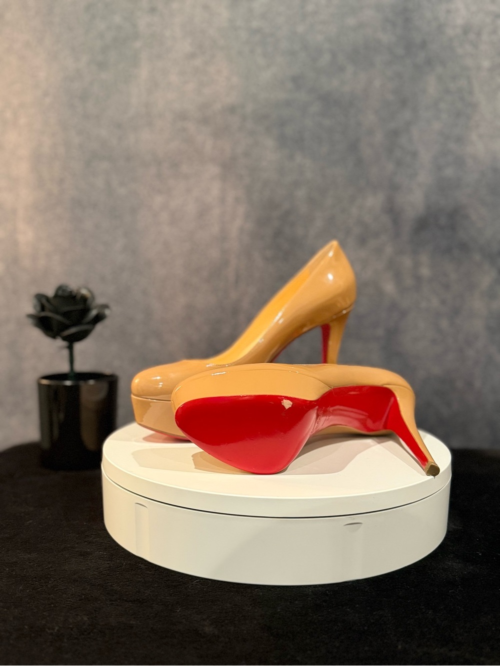 Christian Louboutin Nude Patent Platform Pumps with Signature Red Soles NEW - Picture 7 of 10